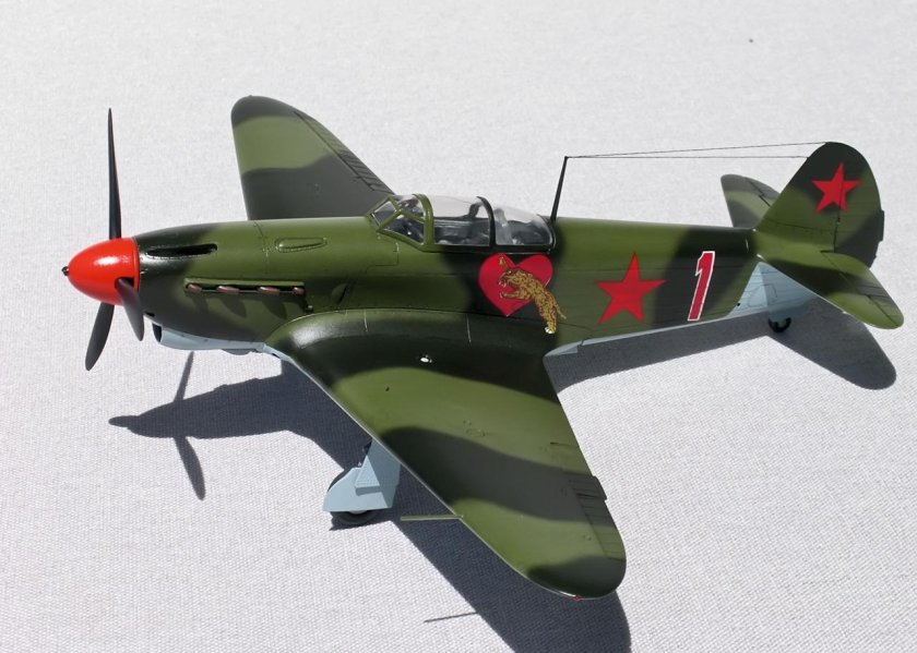 Самолет-истребитель як-1