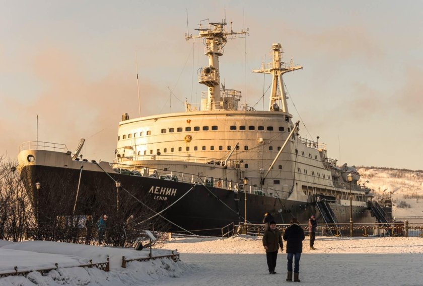 Атомный ледокол Ленин