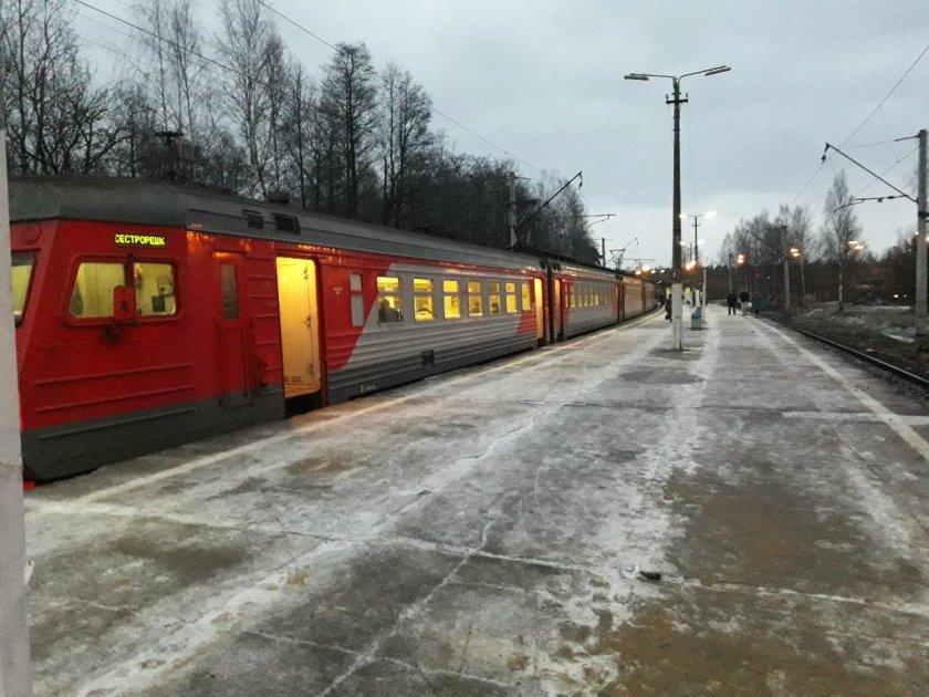 Вокзал Лисий нос