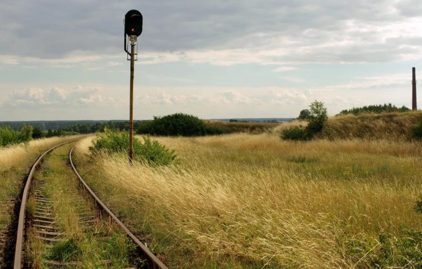 Железная дорога в степи