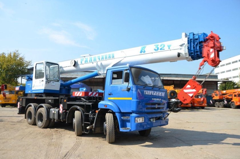 Автокран галичанин 25 тонн