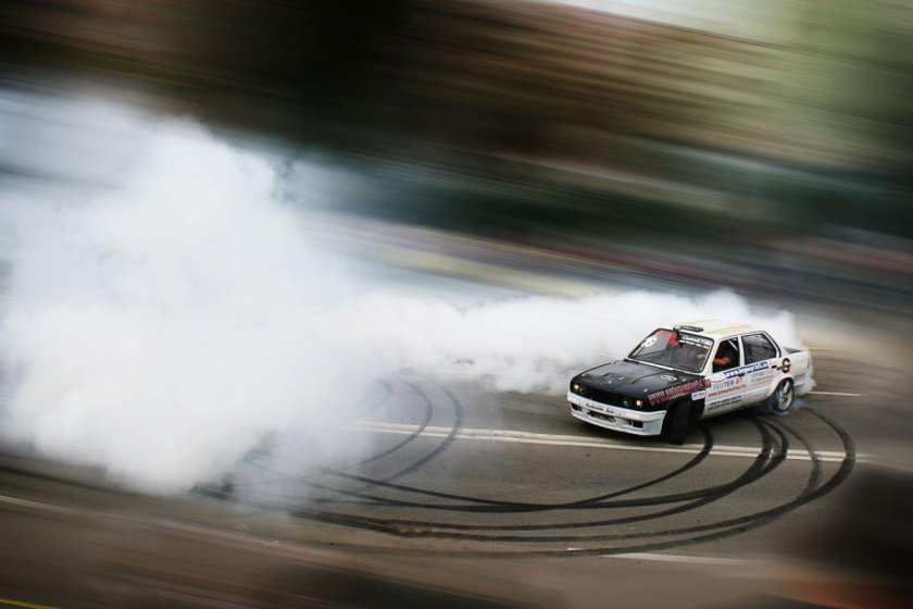 Машина в заносе