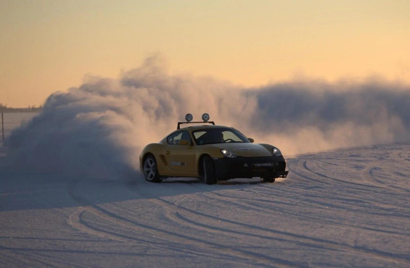 Автомобиль зима