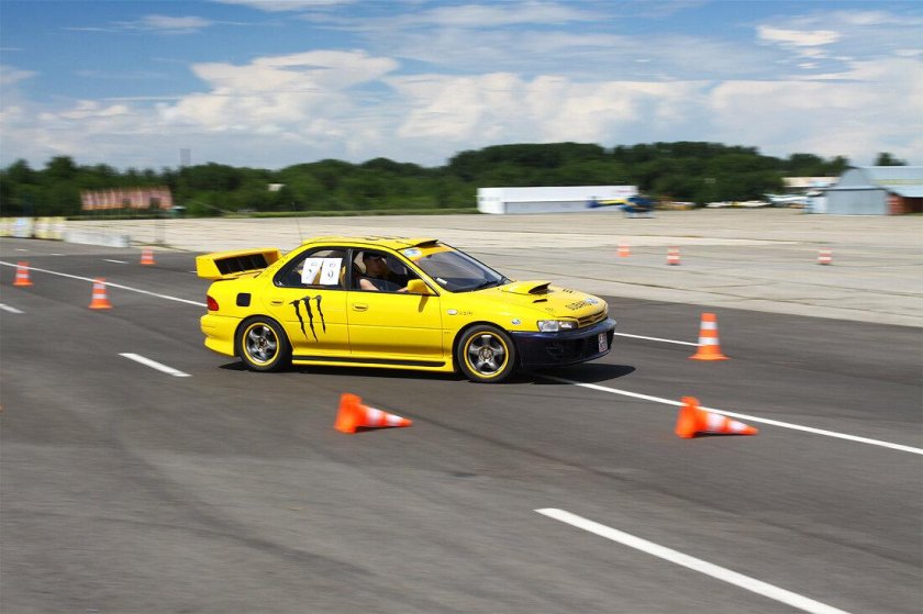 Слалом автомобильный