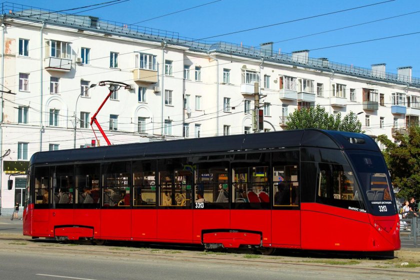 Трамвай бкм т 811