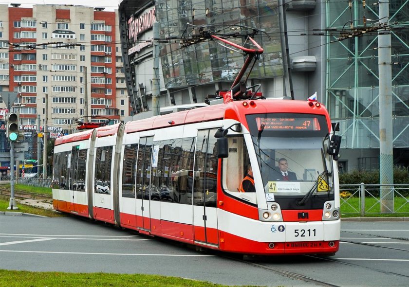 Трамвай БКМ 84300м