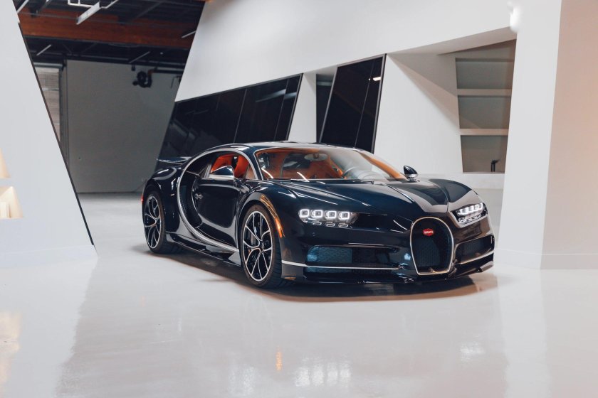 Бугатти чирон