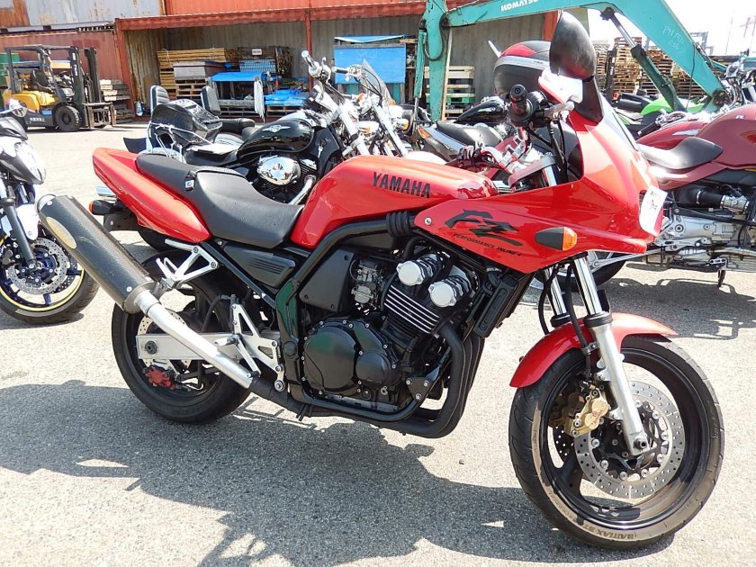 Yamaha FZ 400