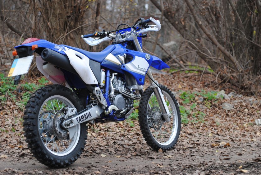 Yamaha wr400f