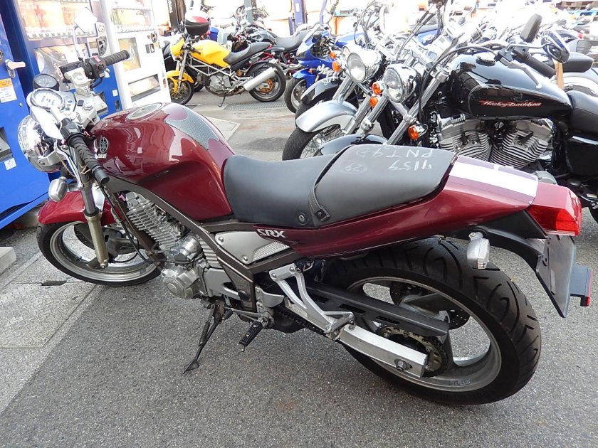 Ямаха 400 кубов