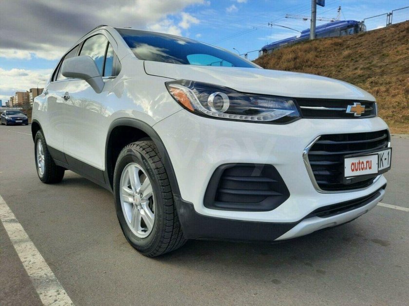 Шевроле тракс 2019