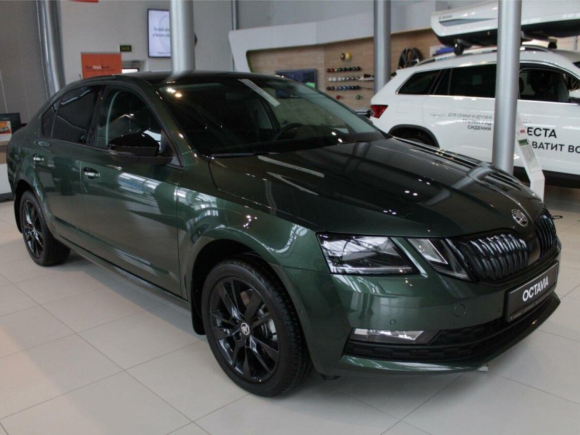Skoda Octavia a7 зеленая