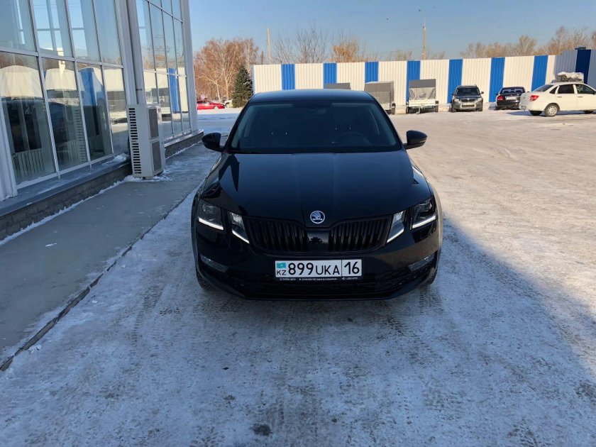 Škoda Octavia a7 черная
