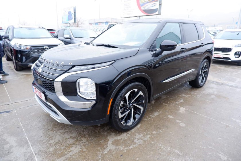 Mitsubishi outlander 2021