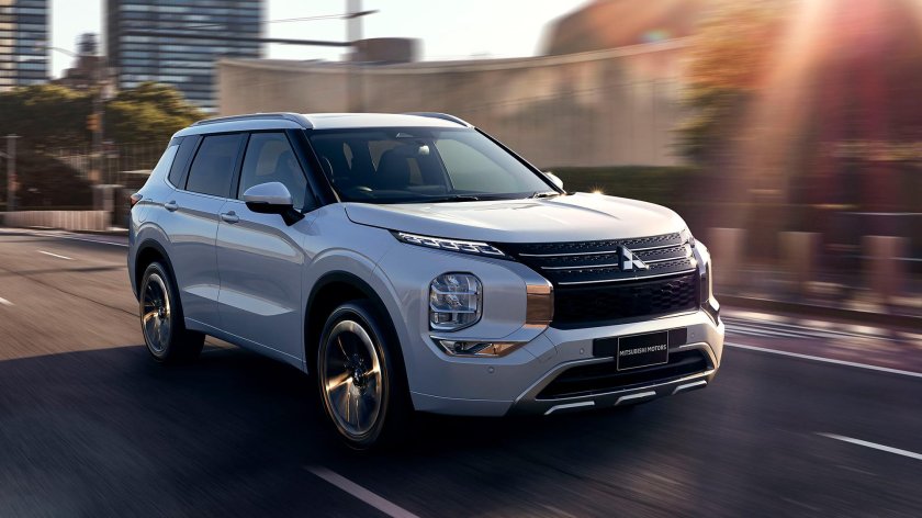 Митсубиси Аутлендер 2022