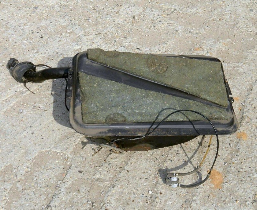 Бензобак Ауди 80