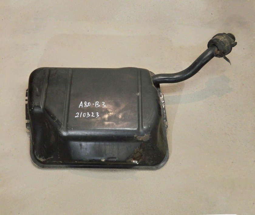 Топливный бак ауди 80