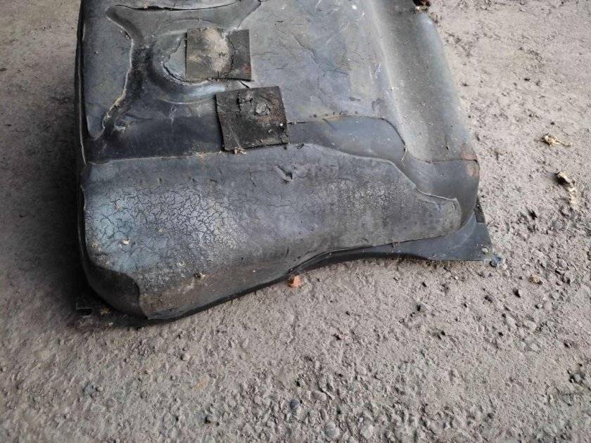 Бак Ауди 100 с3