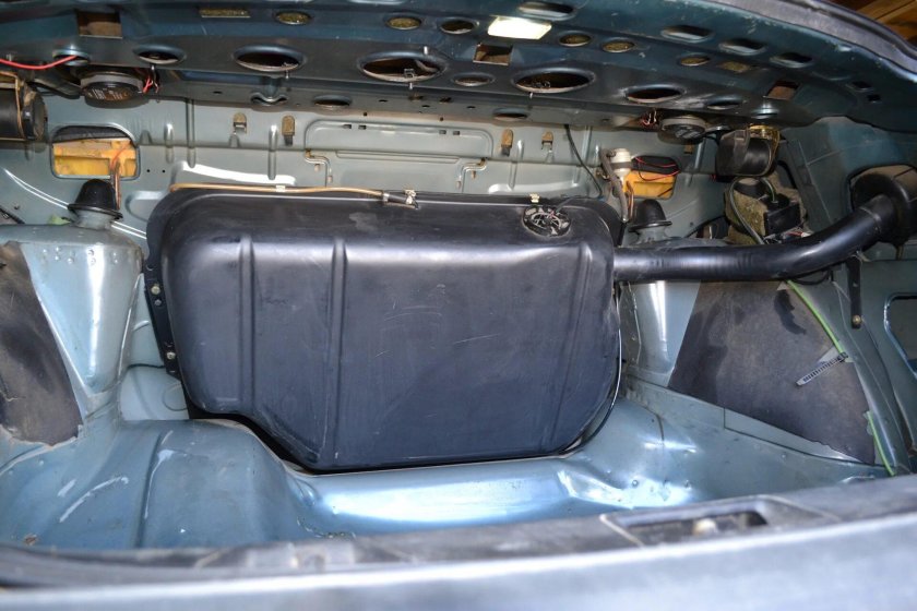 Топливный бак Ауди 80