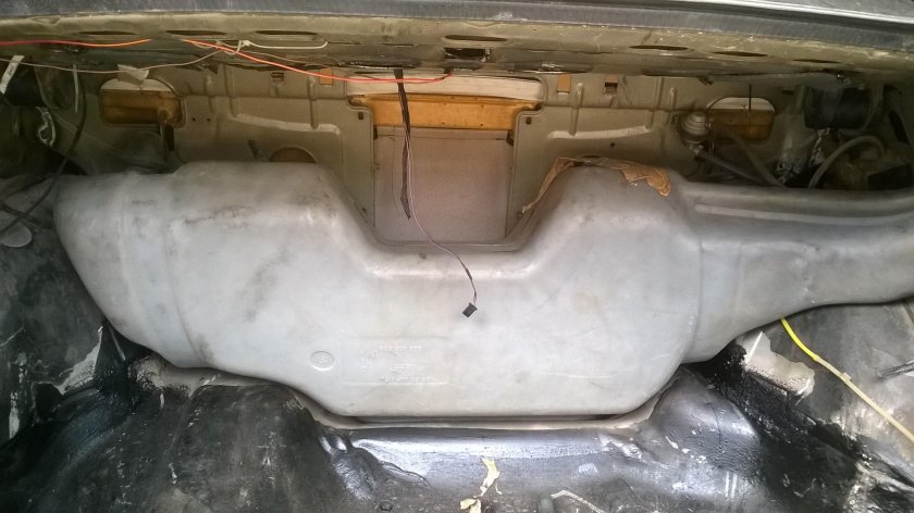 Топливный бак Ауди 80