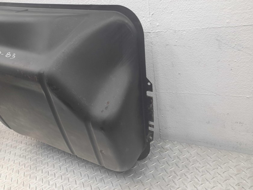 Клык бампера Тойота рав 4