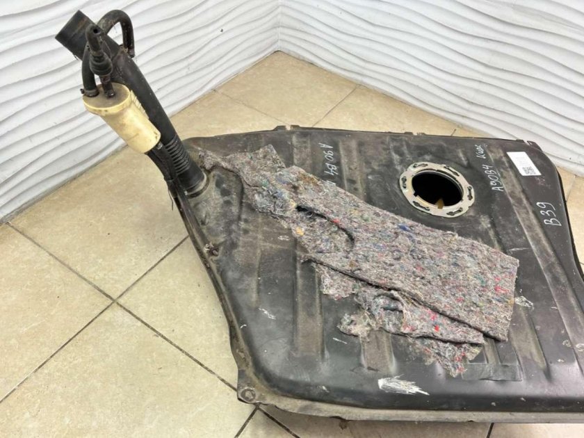 Бак топливный Мазда 626 GD