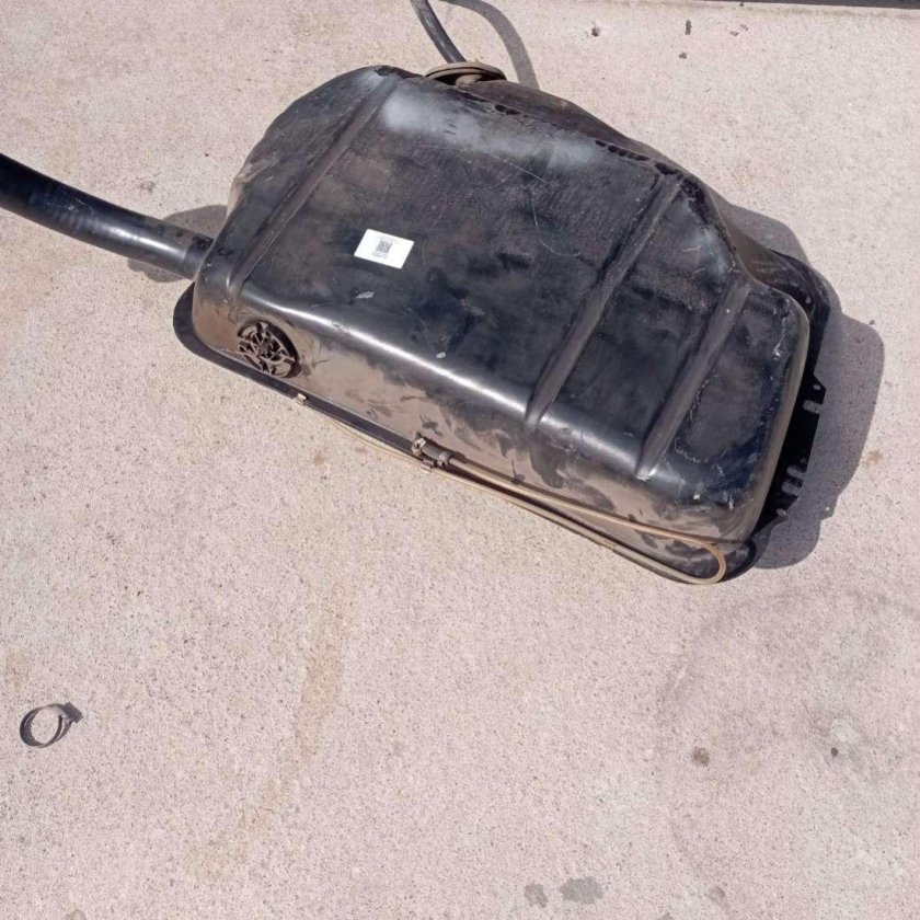 Топливный бак Ауди 80