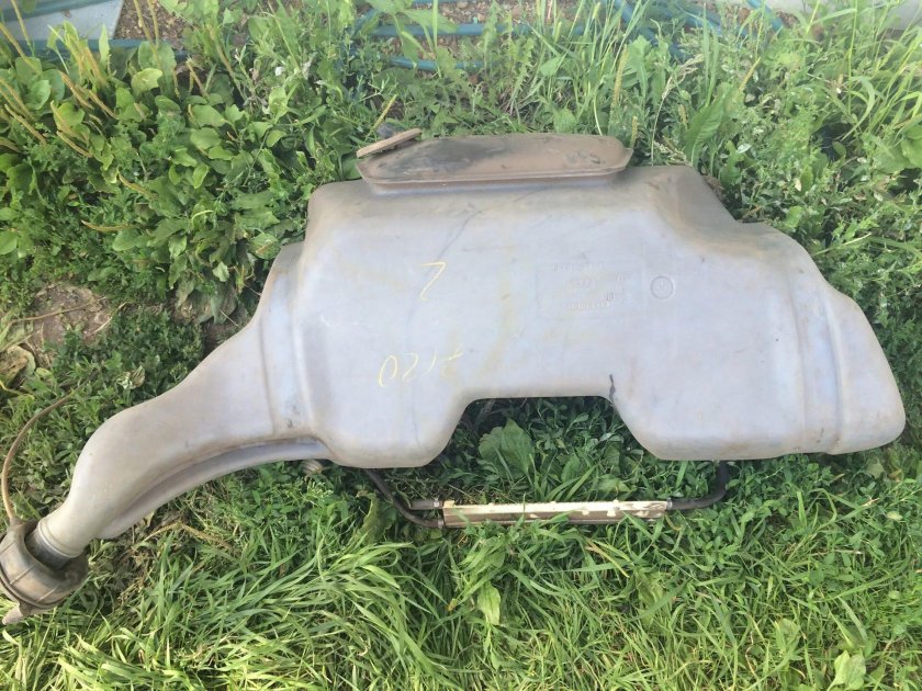 Бак Ауди 80 б3