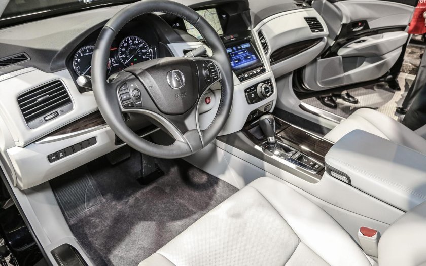 Acura RLX 2005 салон