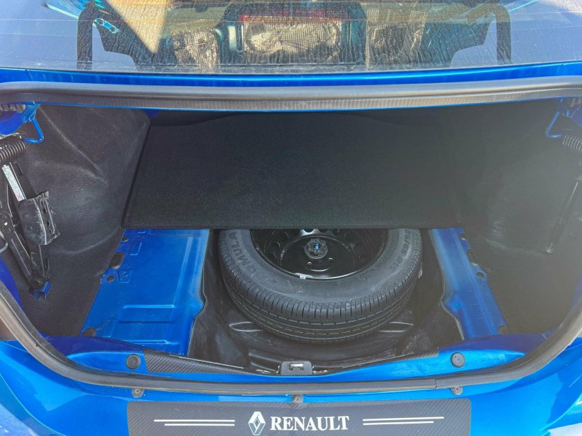 Пол багажника Рено Логан 2