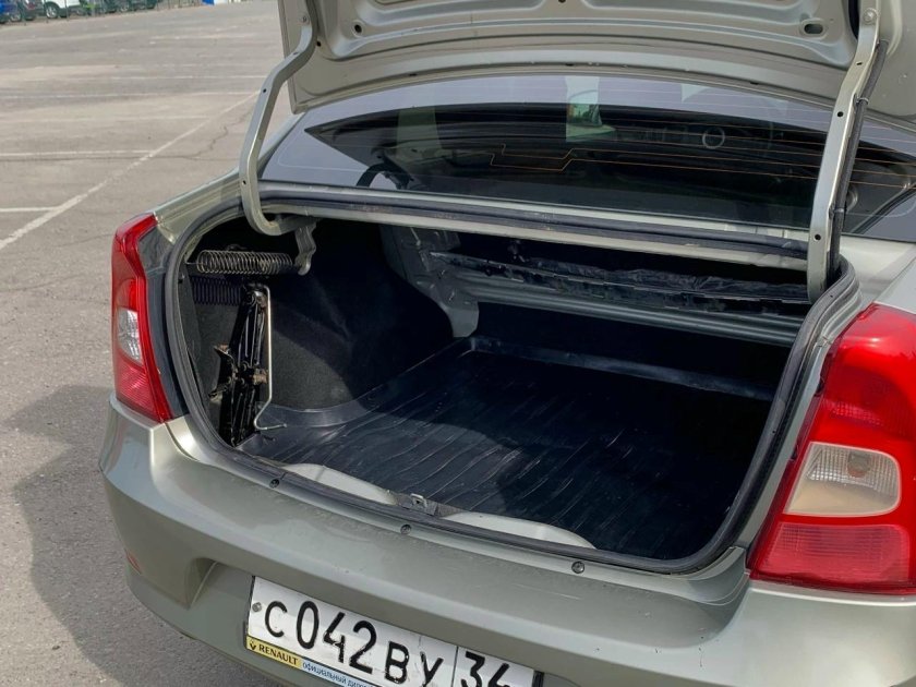 Багажник Рено Логан 1