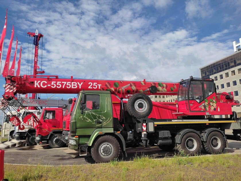 Автокран кс-5576к