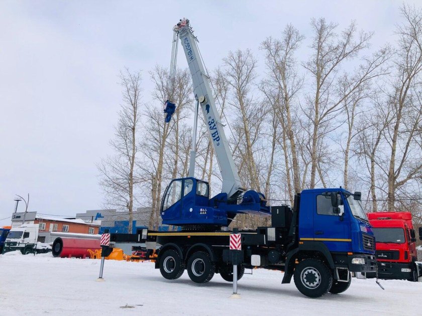 Автокран Ульяновец 40 тонн