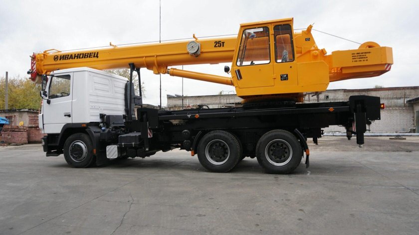 Автокран КС-45717к-1р