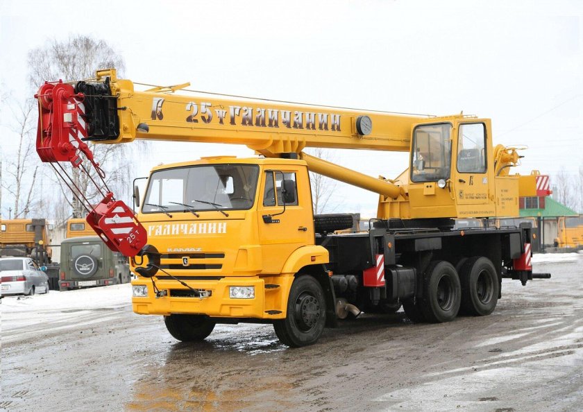 Автокран КС-55713-1