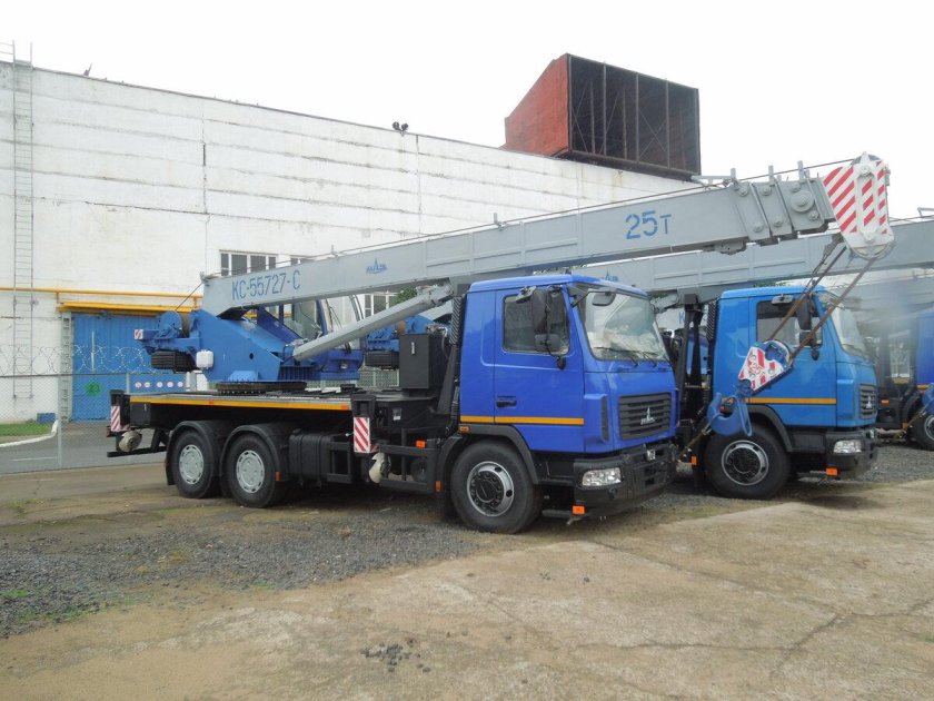 МАЗ КС-55727-7-12