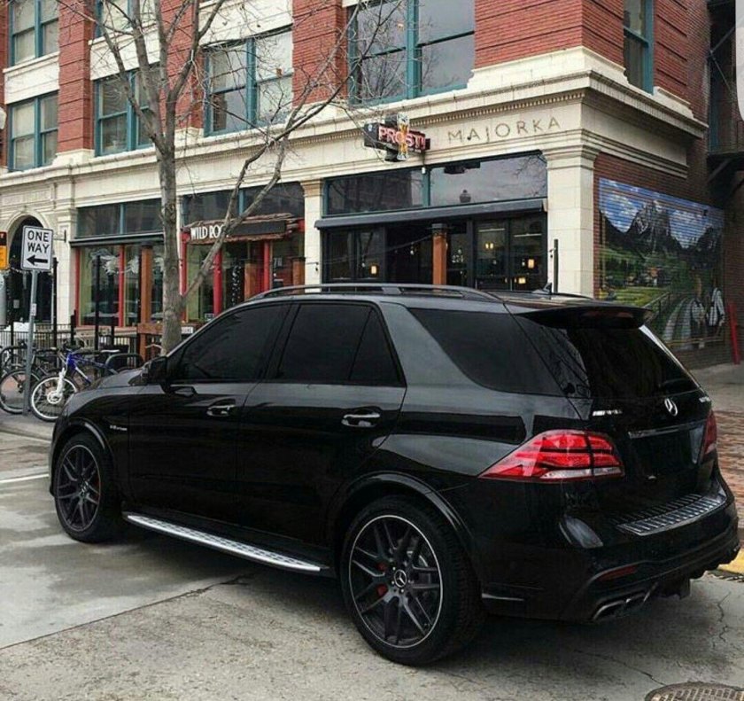 Mercedes Benz ml 63
