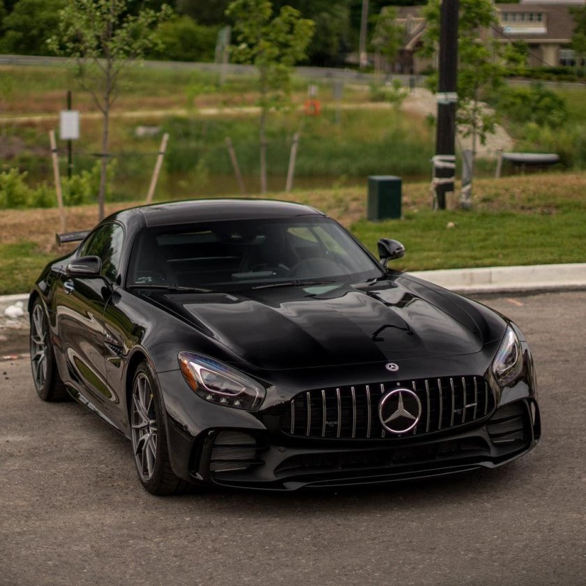 Mercedes Benz AMG GTR