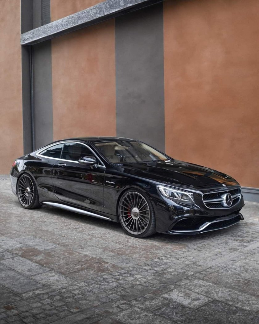 Mercedes benz s 63 amg coupe