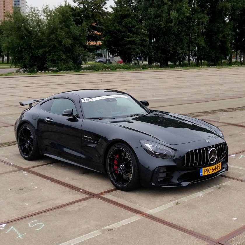 Mercedes AMG GTR