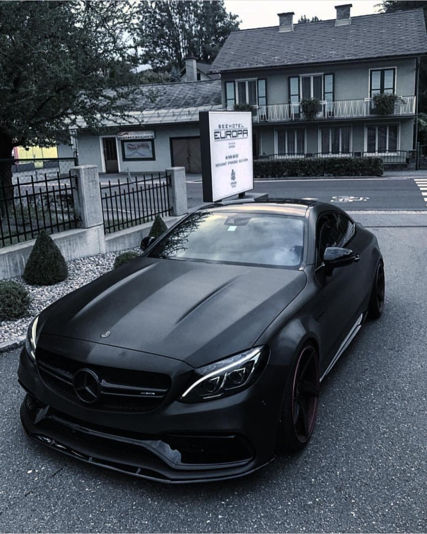 Мерседес АМГ чурний