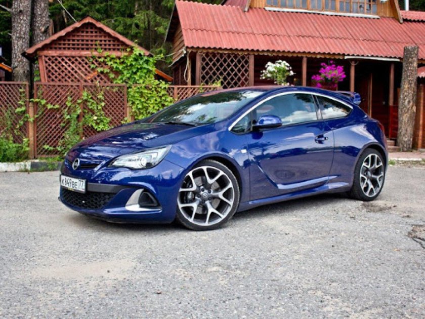 Opel Astra OPC