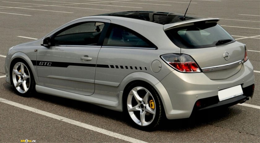 Opel Astra h GTC 2010