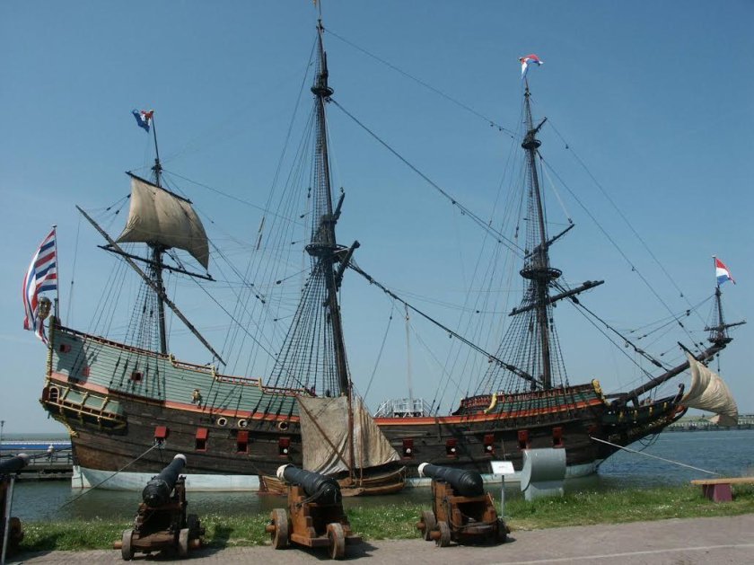 Корабль Галеон Батавия