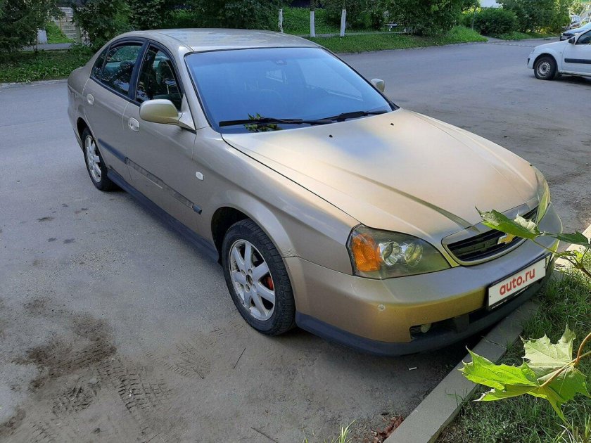 Chevrolet Evanda 2004
