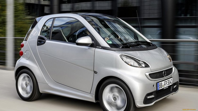 Маленький мерседес смарт