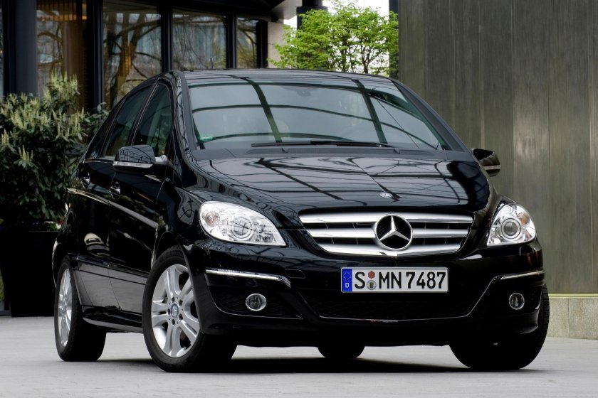 Mercedes Benz b200