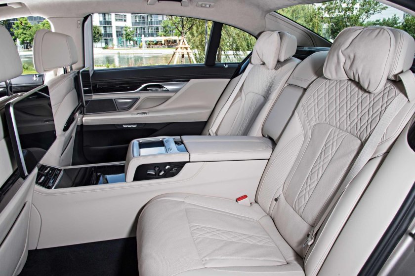 BMW 7 long салон