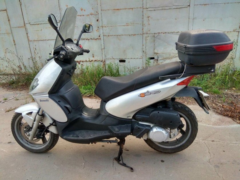 Скутер Бенелли 250