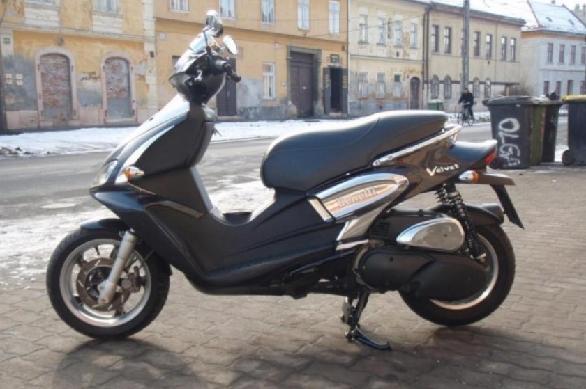 Скутер Benelli 150